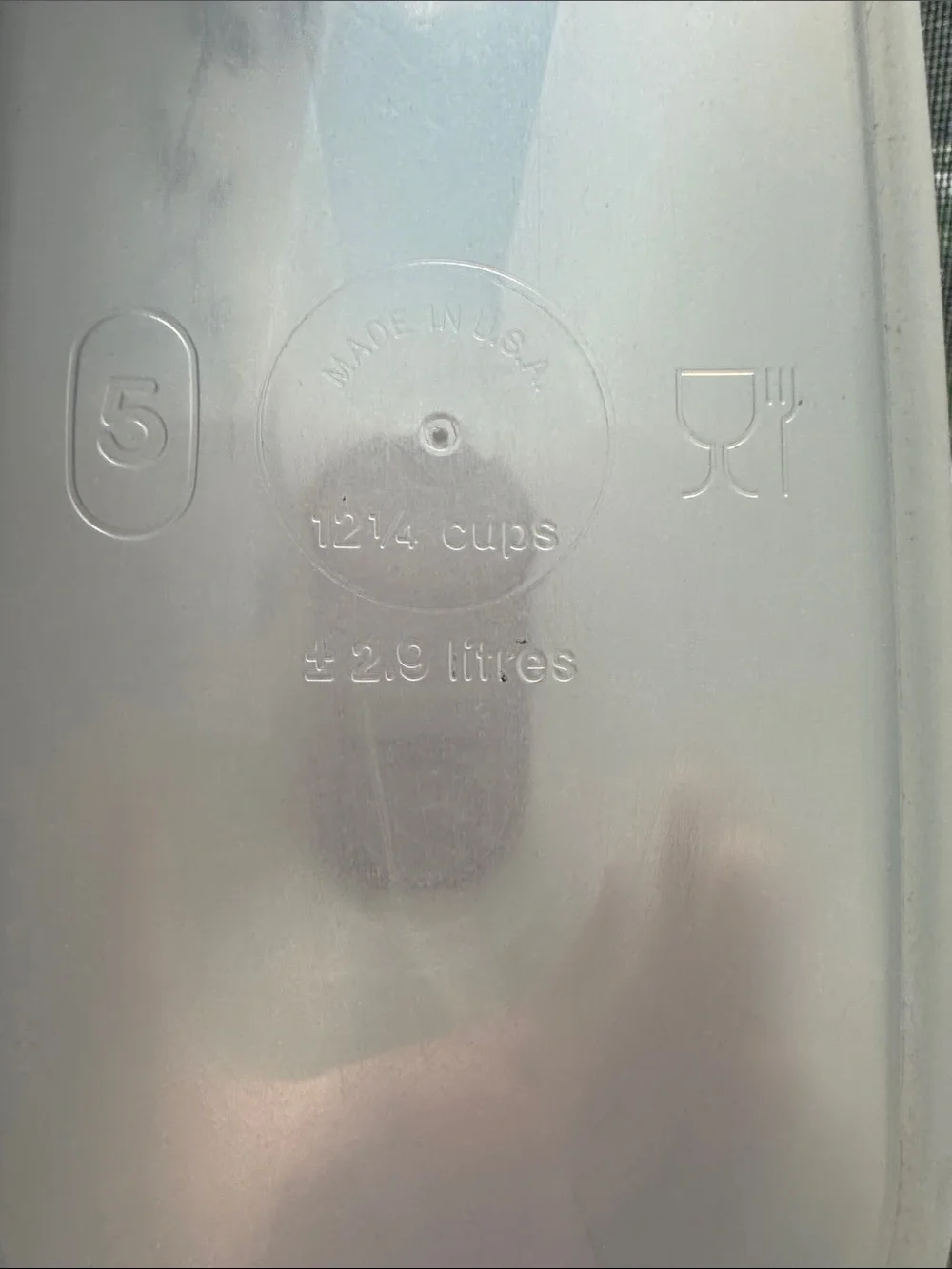 Tupperware pair storage